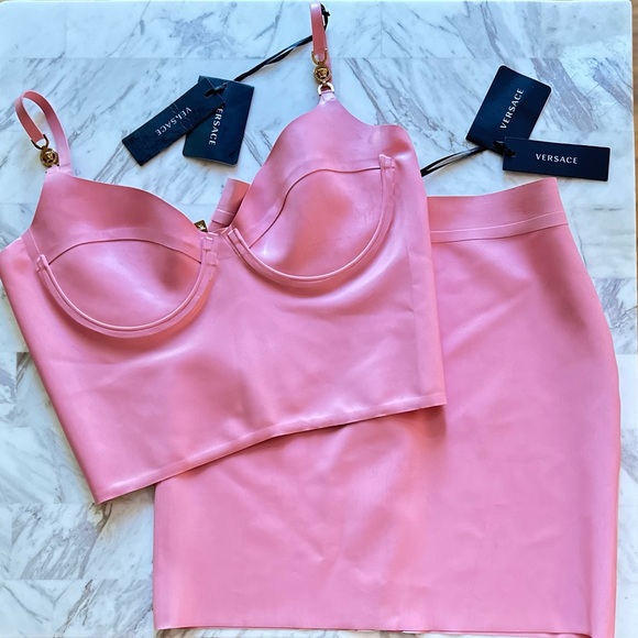 Versace Latex Mini Skirt in Rosa - Picture 7 of 7